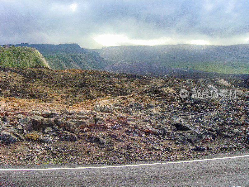 1986年，留尼汪岛火山口