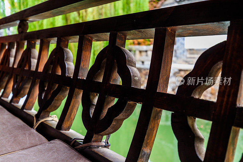中国的庭院镂空了栅栏、框架和格子