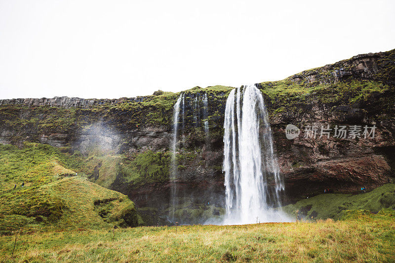 冰岛秋季的Gljufrabui瀑布，没有游客