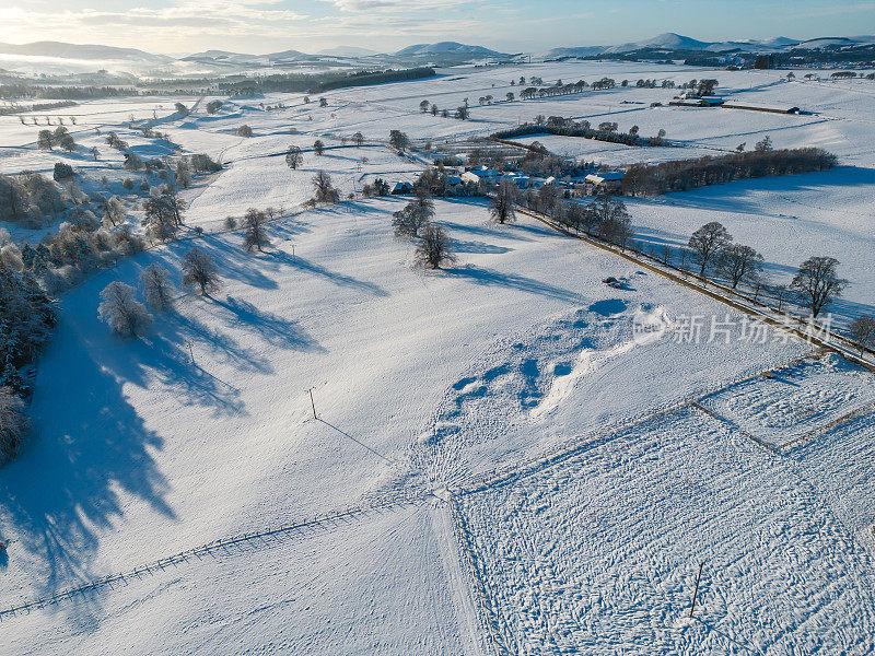 苏格兰边境的空中雪景