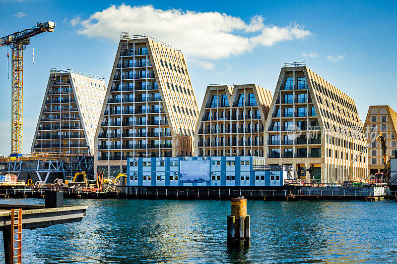 丹麦哥本哈根在建公寓楼的现代建筑