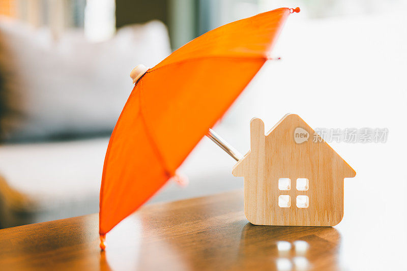 模型伞与房屋木桌保险制度的概念储蓄和房屋临损保险及火灾保险，建筑火灾保险的概念。