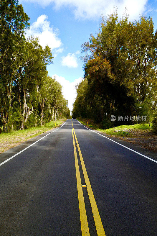 两车道公路