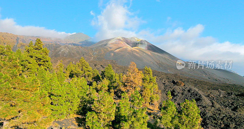 康伯雷维哈火山正式喷发7个月后的“塔乔盖特火山”鸟瞰图