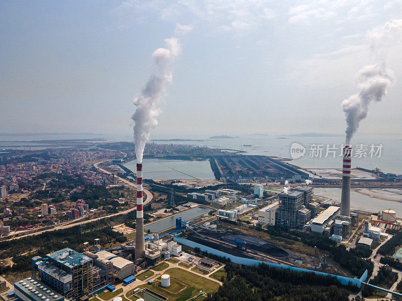 火力发电厂的设备和建筑物鸟瞰图