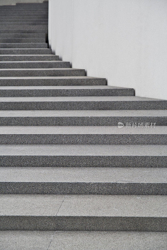 灰色花岗岩楼梯