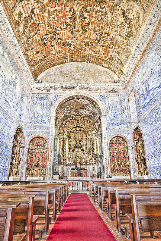卡斯特罗，佛得角，葡萄牙阿连特霍的历史教堂