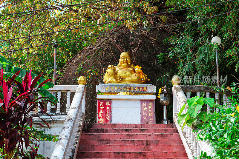 泰国科帕颜，恰洛姆，中国桑桑寺观音寺金佛主楼梯