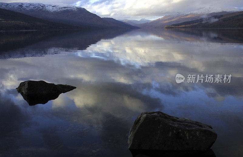 阿凯格湖的倒影，苏格兰