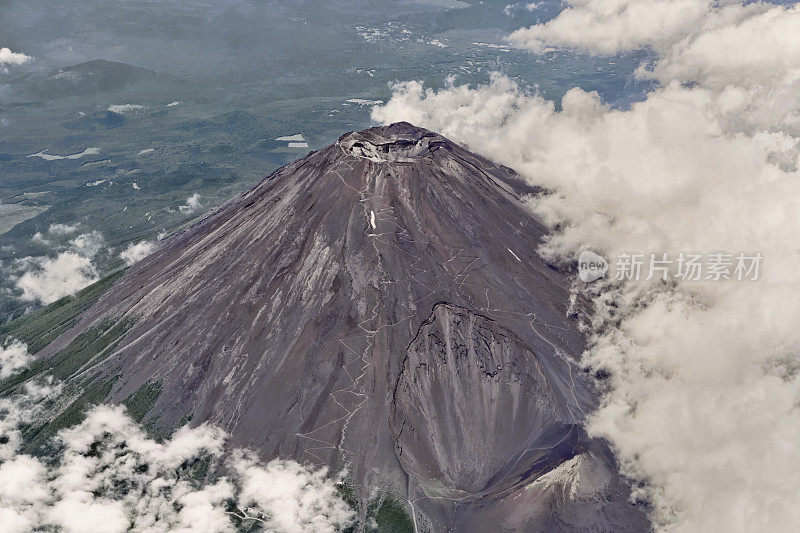 夏天的富士山