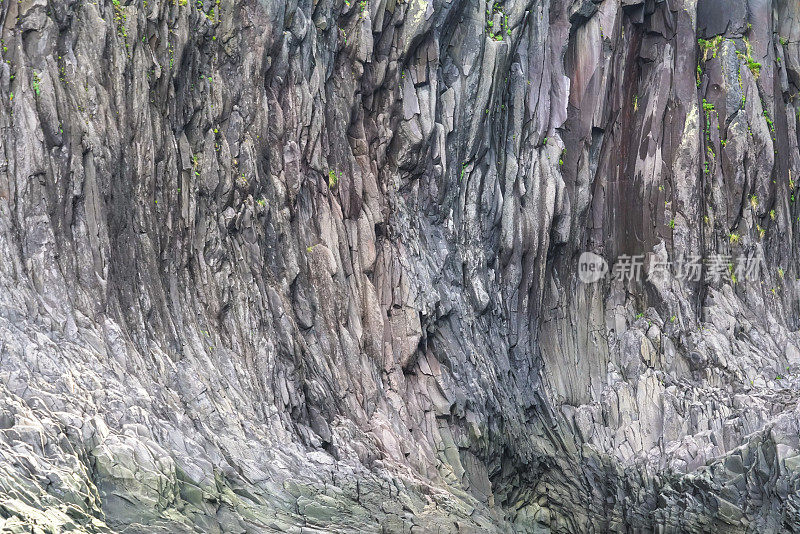 日本北海道，知床半岛附近的岩石背景