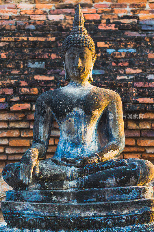 泰国素可泰的佛像。