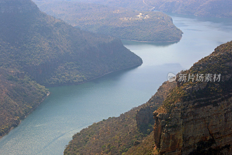 南非:布莱德河峡谷