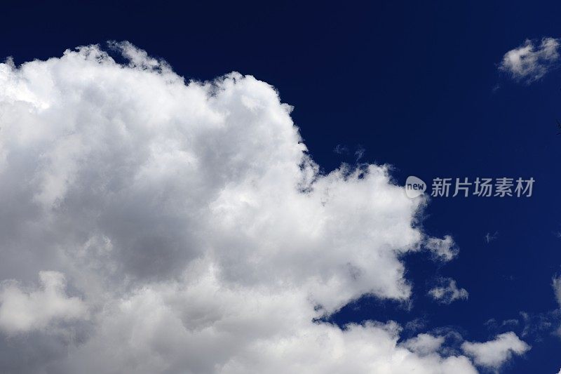 戏剧性的Cloudscape