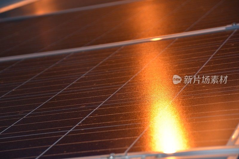 夜间太阳能电池板