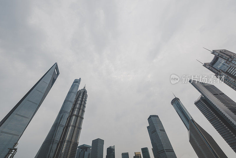 上海摩天大楼外景