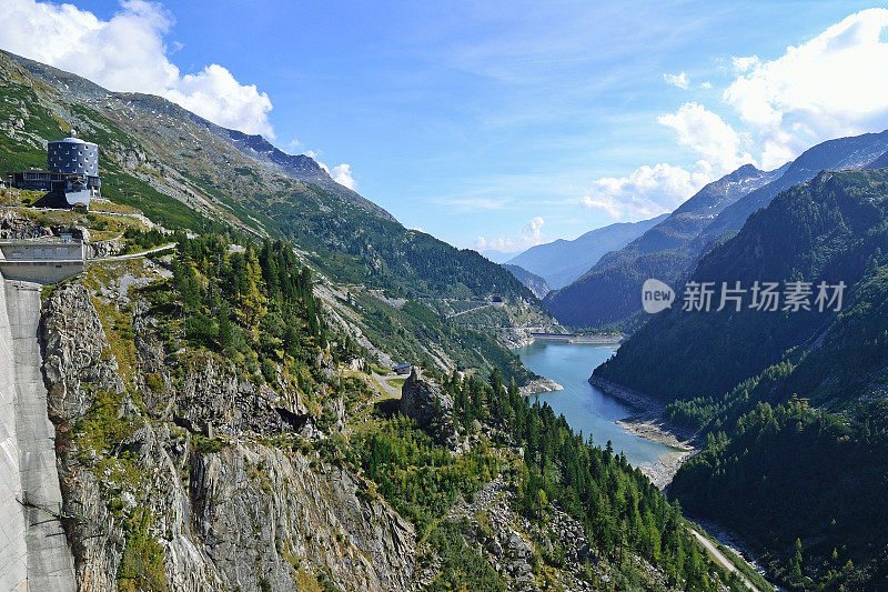 水库和大坝在Kölnbrein在奥地利