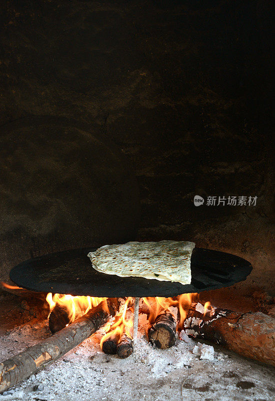 准备传统土耳其食物