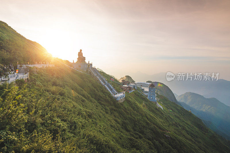 美丽的风景金山宝唐图塔和中国神u来和观音在越南萨帕翻斯盘山