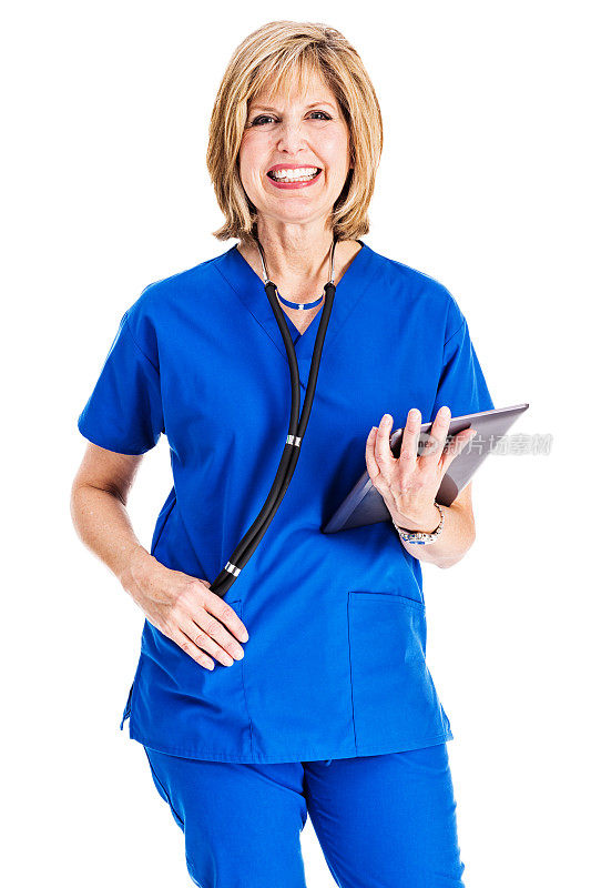 成熟的女性医生与听诊器和数字平板电脑