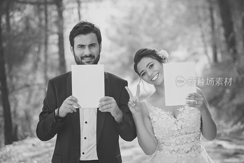 新婚夫妇用白纸。