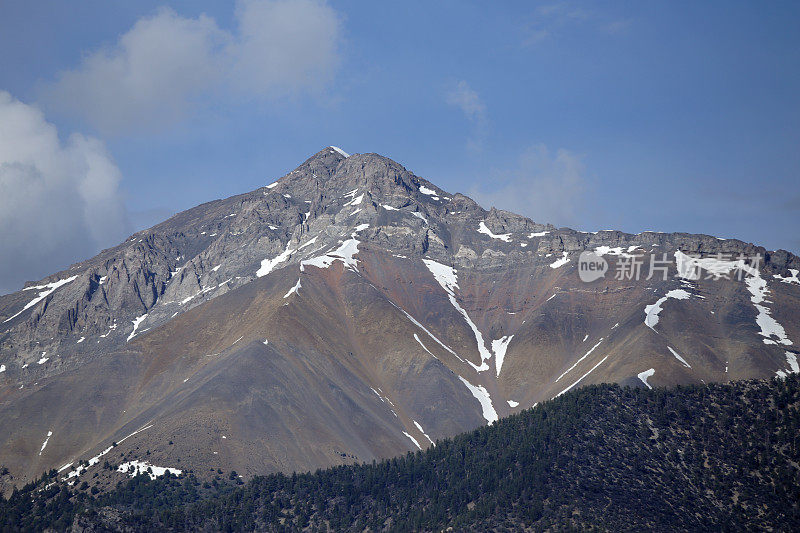 山峰