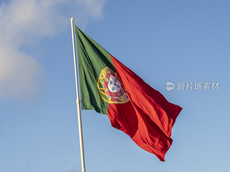 葡萄牙国旗在空中飘扬