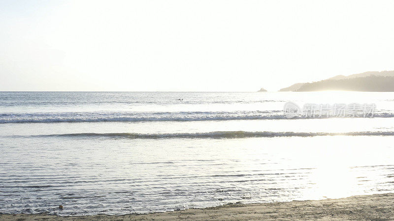 清晨热带海滩美景