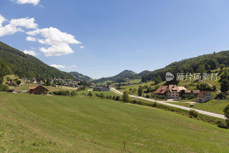 来自索罗图恩州的瑞士阿尔卑斯山的场景