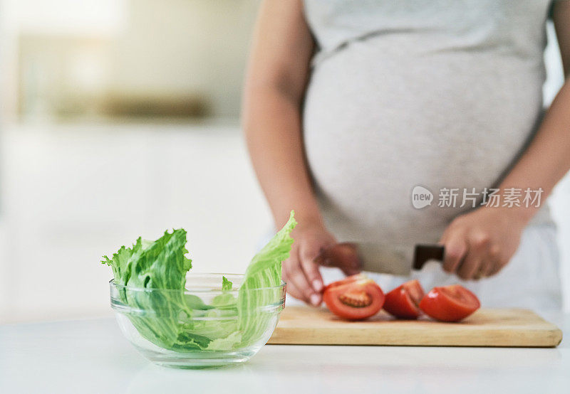 怀孕期间的健康饮食对宝宝的成长至关重要