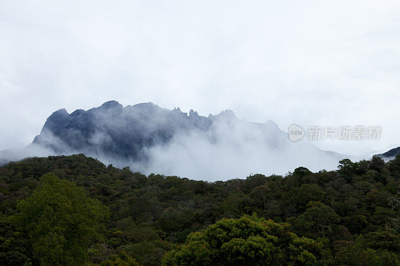 婆罗洲的基纳巴卢山