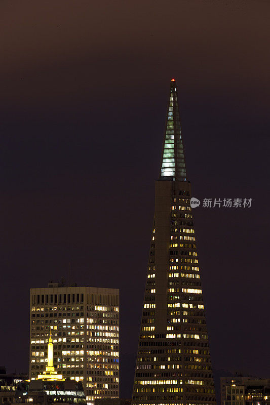 旧金山市中心的夜晚，加利福尼亚