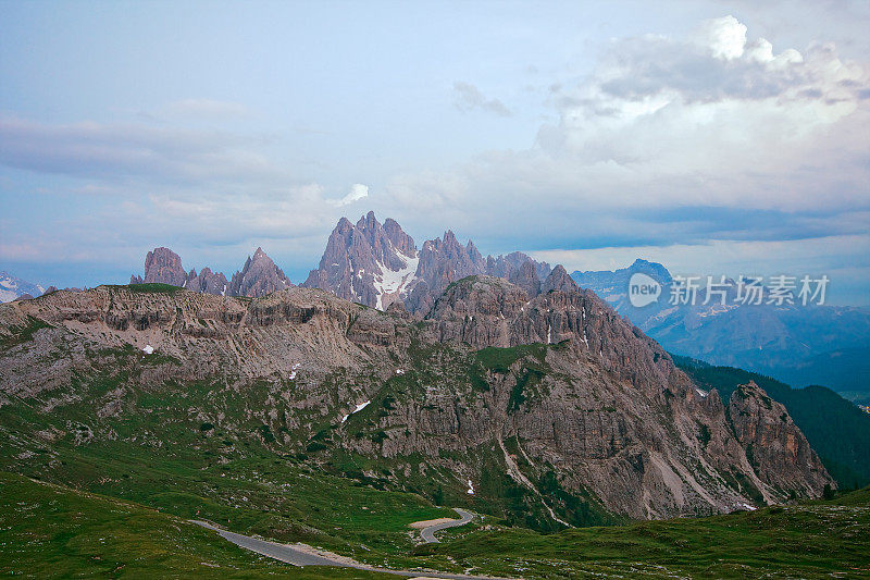 米苏里纳的Cadini。Dolomites。意大利