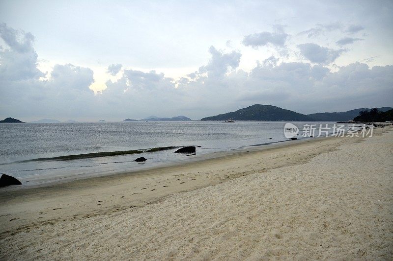 张香港大屿山沙湾泳滩