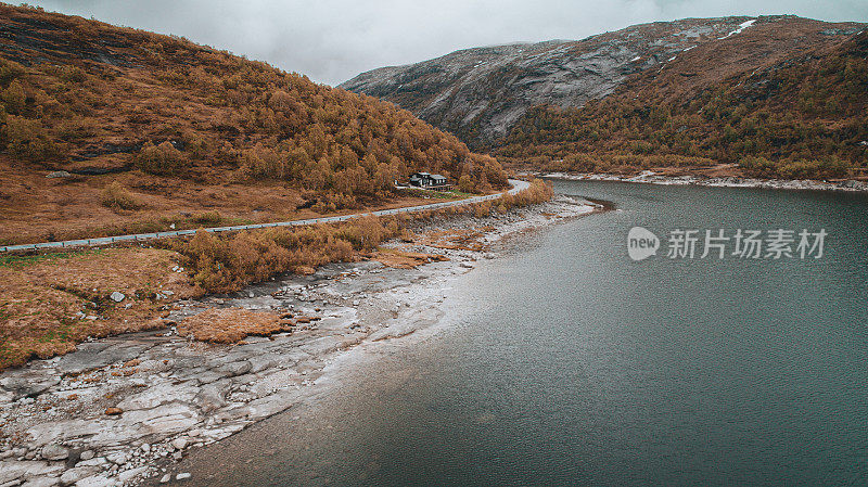 山中湖旁公路风景