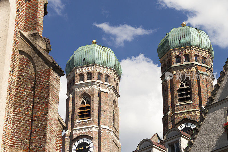 慕尼黑的圣母教堂塔