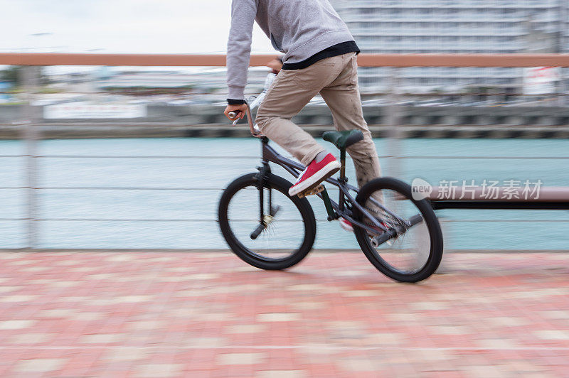 BMX骑手,平移,跟随拍摄