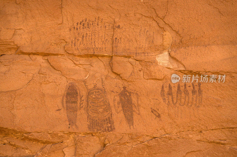 肠人屏障峡谷风格的象形文字在摩押犹他州
