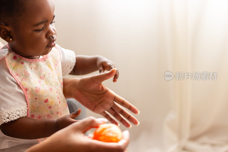 幼儿的第一次尝试:探索新的口味