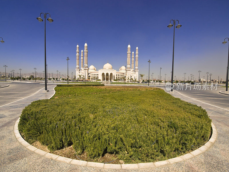 艾尔·萨利赫清真寺