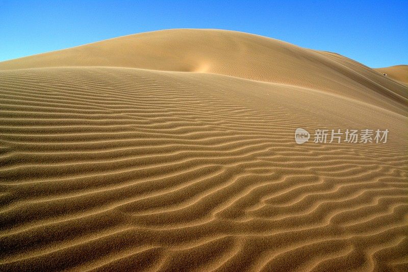 内蒙古巴丹吉林沙漠