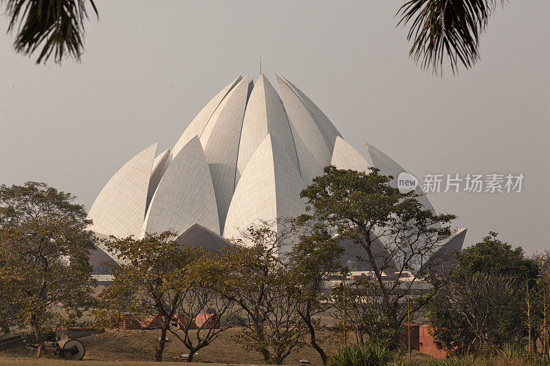 莲花形的巴哈寺在印度新德里