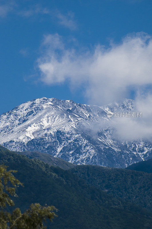 大的山