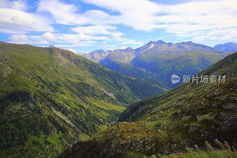 阿尔卑斯山景观荒野从格里姆塞尔，山脉，瑞士阿尔卑斯山