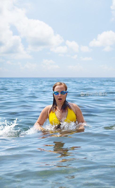 海上少女