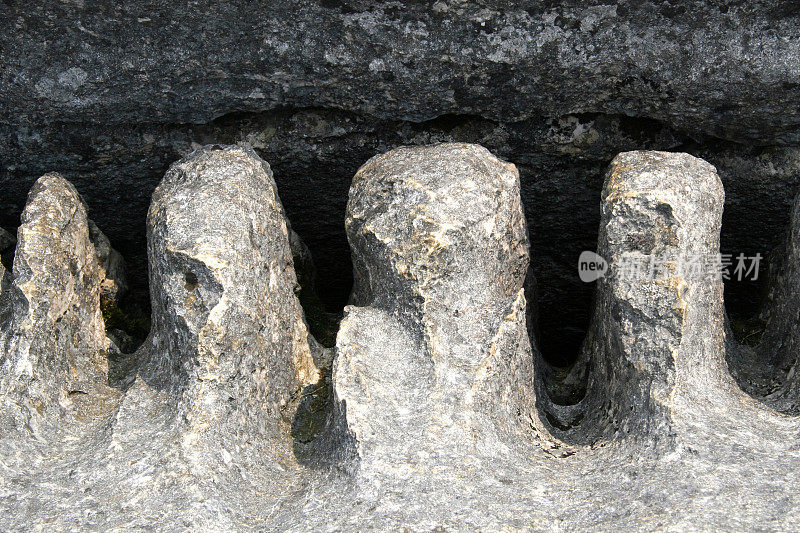石灰石护柱