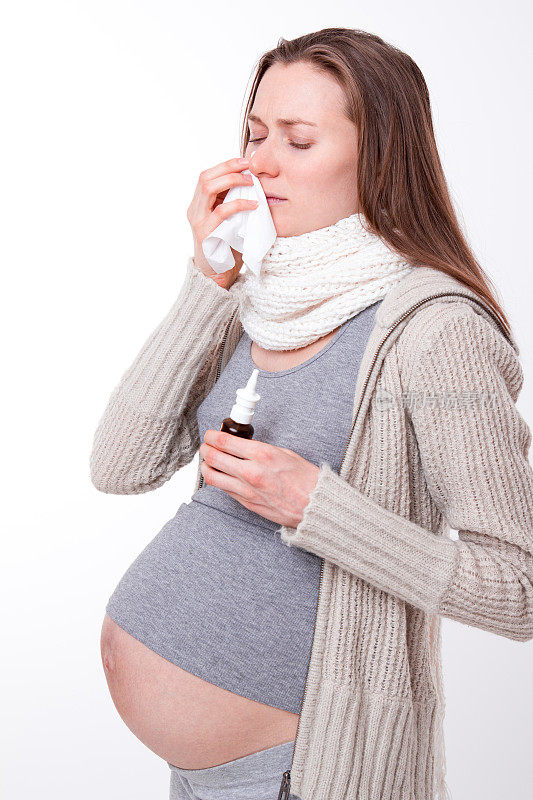 年轻的孕妇得了流感