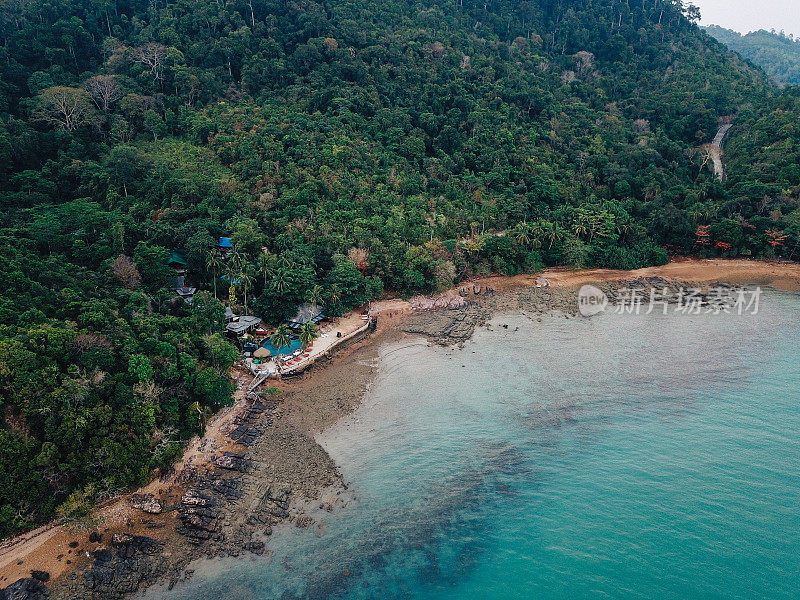 泰国兰大岛的海滩湾