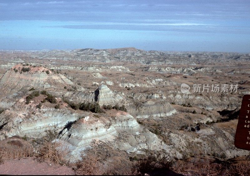 岩层