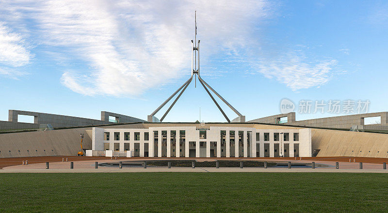 堪培拉澳大利亚议会大厦正面视图，澳大利亚首都领土